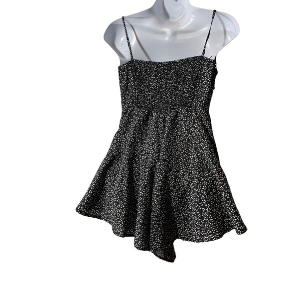 Princess Polly Romper Short SIZE 2 - Picture 3 of 7